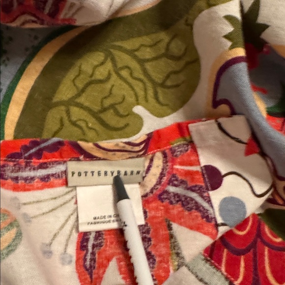 Pottery Barn Serafina floral shower curtain. - Picture 2 of 4